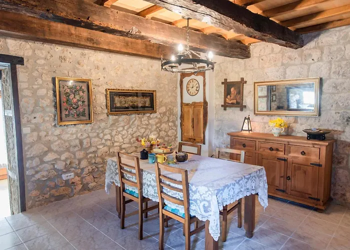 La Tour بيت للعطل